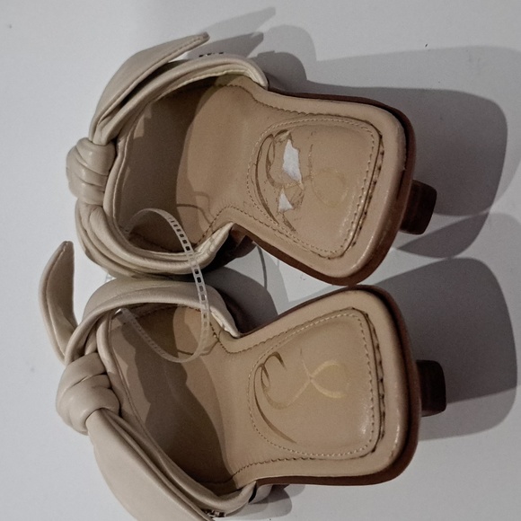 Sam Edelman Darcie Bow Kitten Heel Sandals - Picture 6 of 10